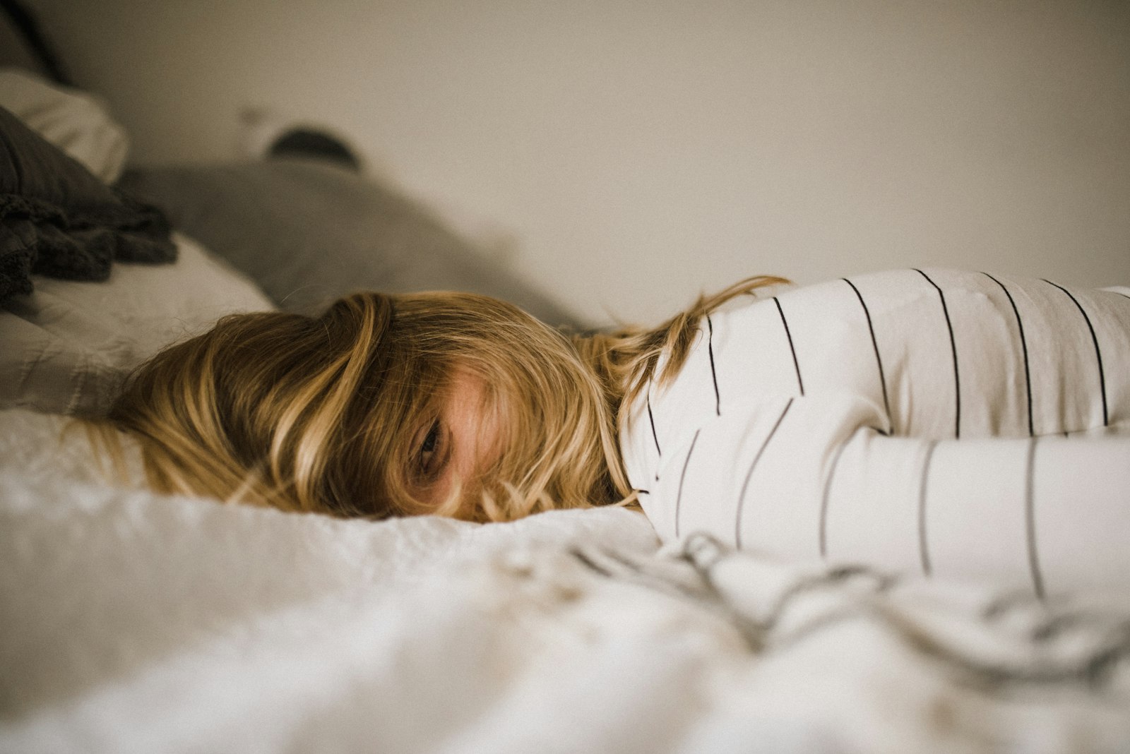 Magnesium For Sleep: Benefits & Side Effects