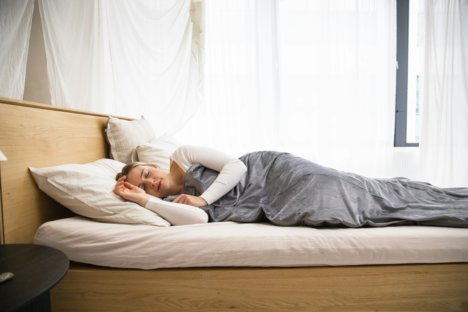 Sleep Trackers: Benefits & Side Effects